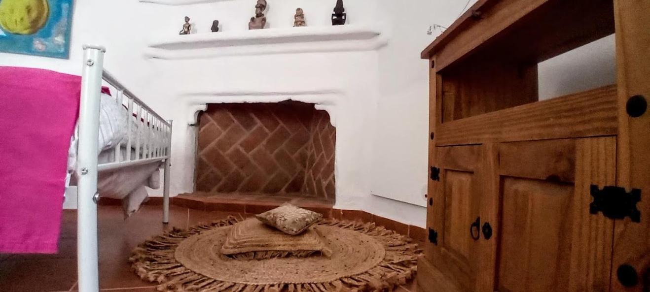 Posada Puente Romano Sedella Екстериор снимка
